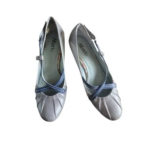 Albero Stylish Women's Blue and Silver Gray rounded toe pumps, Size 40 (9)
